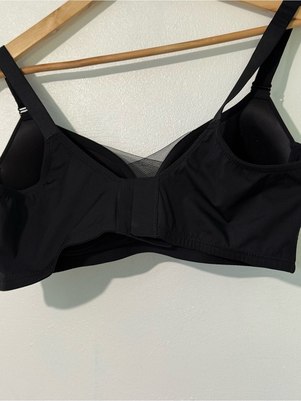 Sona Shape Everyday Wireless Black Bra with Mesh Accent new with tag - Picture 6 of 10